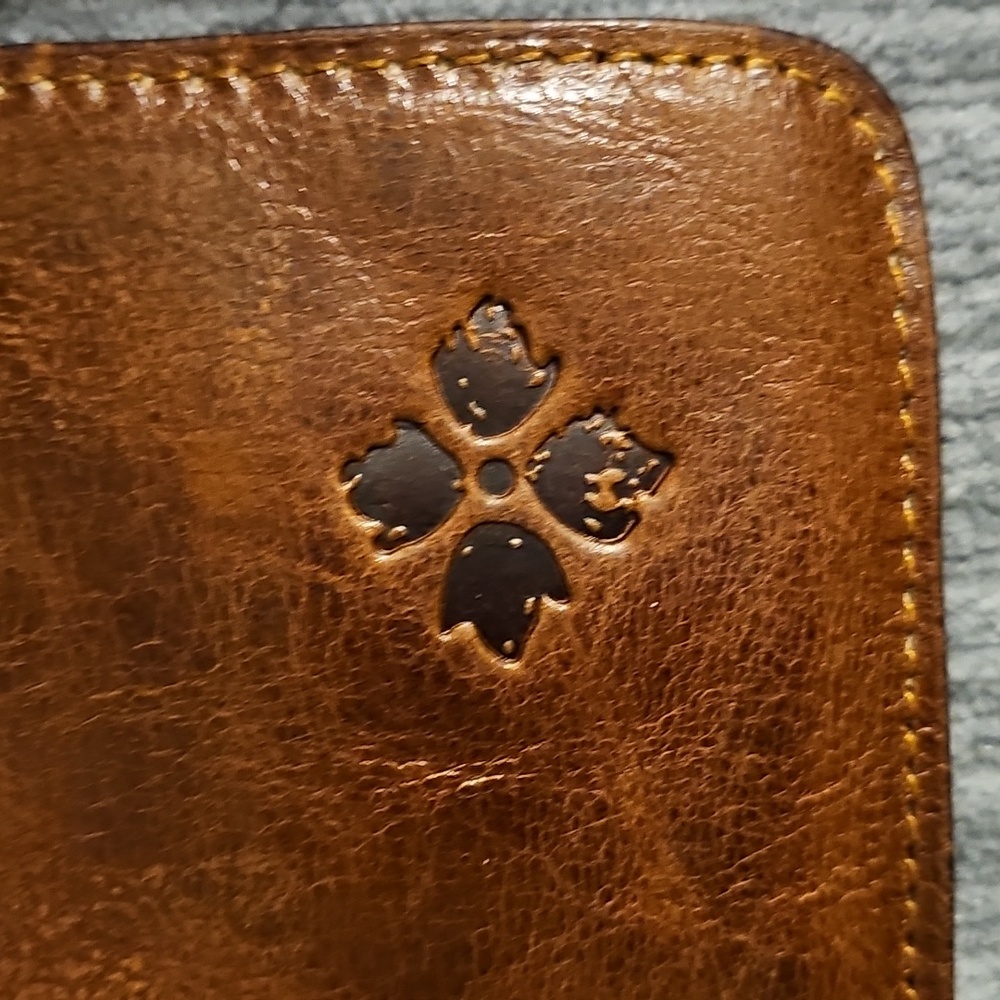 Patricia Nash Brown Leather Clutch/Ipad Case EUC - Picture 5 of 7